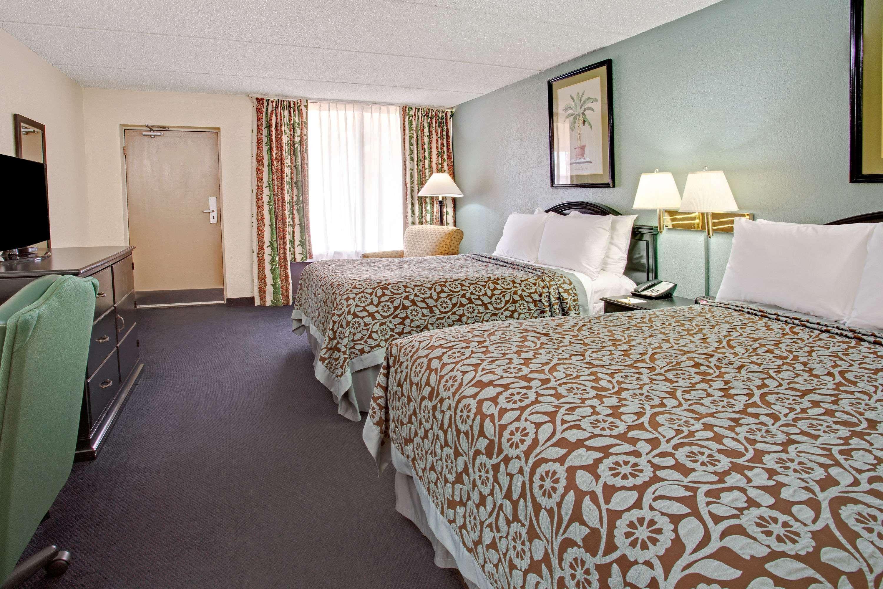 Days Inn By Wyndham Orlando Airport Florida Mall Williamsburg Exterior foto