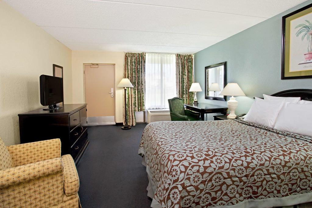Days Inn By Wyndham Orlando Airport Florida Mall Williamsburg Exterior foto
